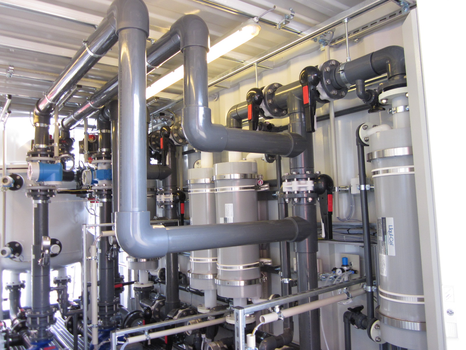 IKS Kunststoffrohrleitungsbau PVC Containerverrohrung in der Industriellen Prozesstechnik