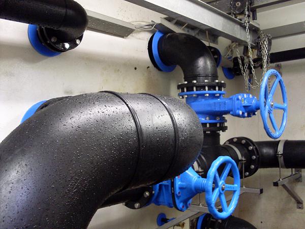 IKS Trinkwasserbehälterbau Kunststoffverrohrung Vorkammer Trinkwasserbehälter