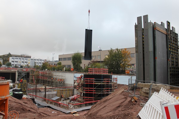 IKS Kunststoffbau Ingelheim – Montage von Betonschutzplatten Rundschalung